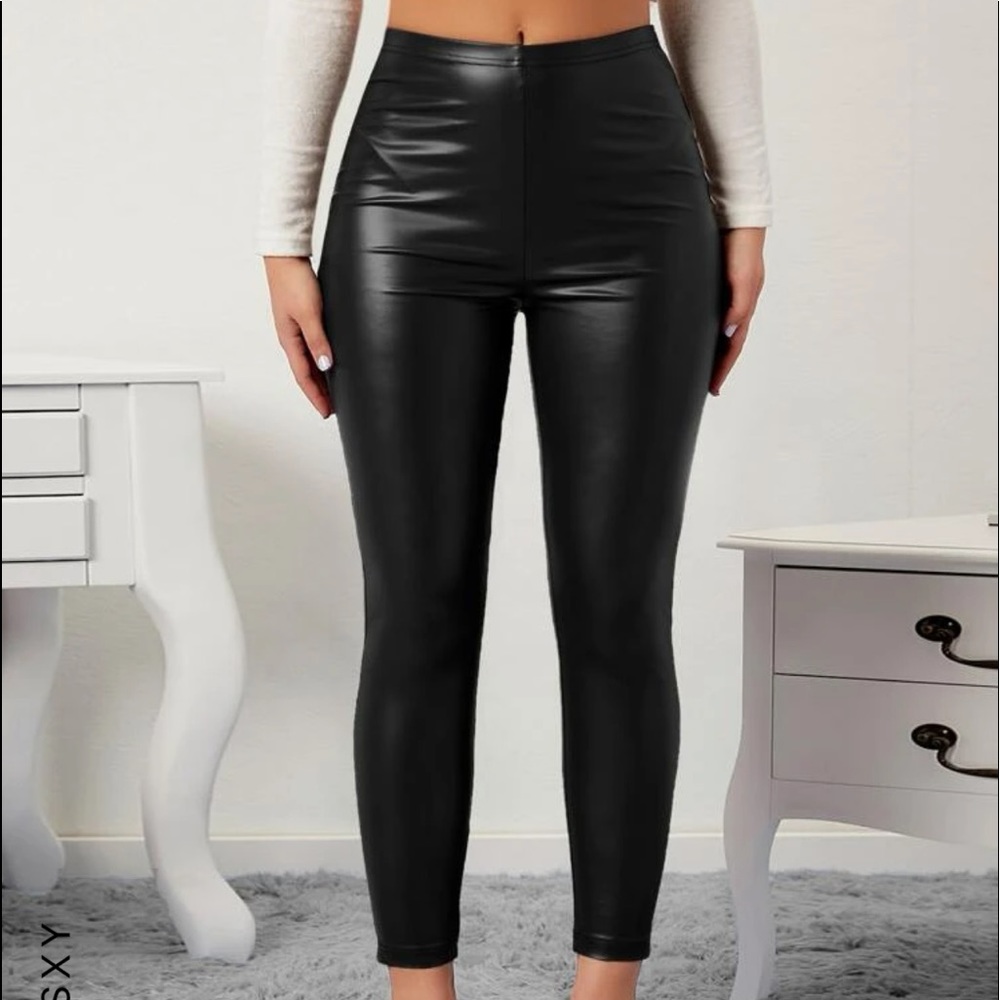 COPY - Leather leggings